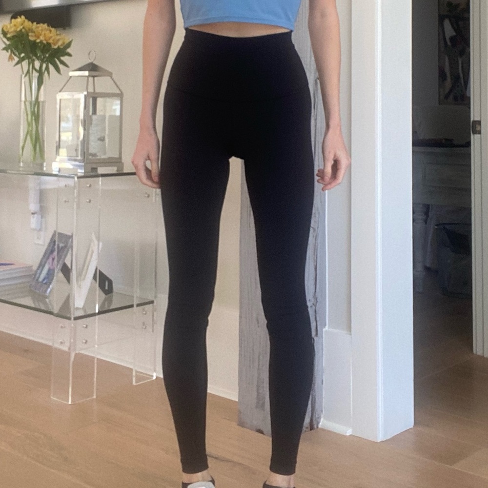 Wonder Under Super High Rise 28” leggings
